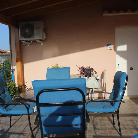 Casa Celidonia , De