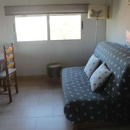 Casa Celidonia , De