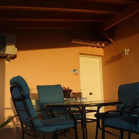 Casa Celidonia , De