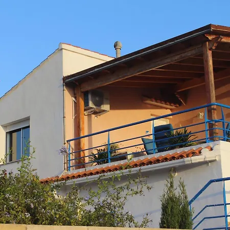 Casa Celidonia , De 아파트 *