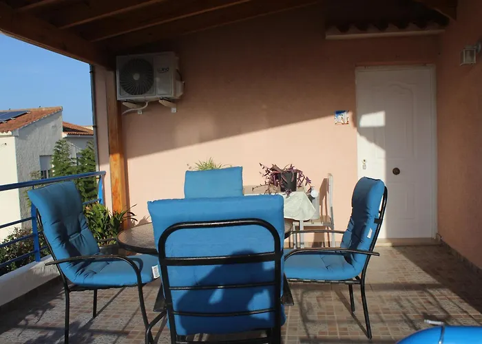 Casa Celidonia , De